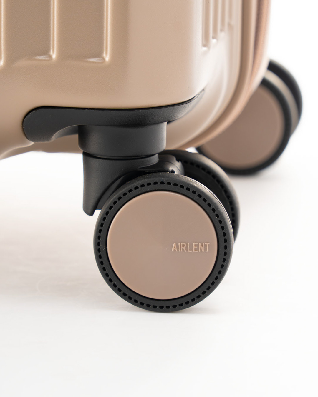 Solid Knight | スーツケース｜アジア・ラゲージ (Asia Luggage Inc