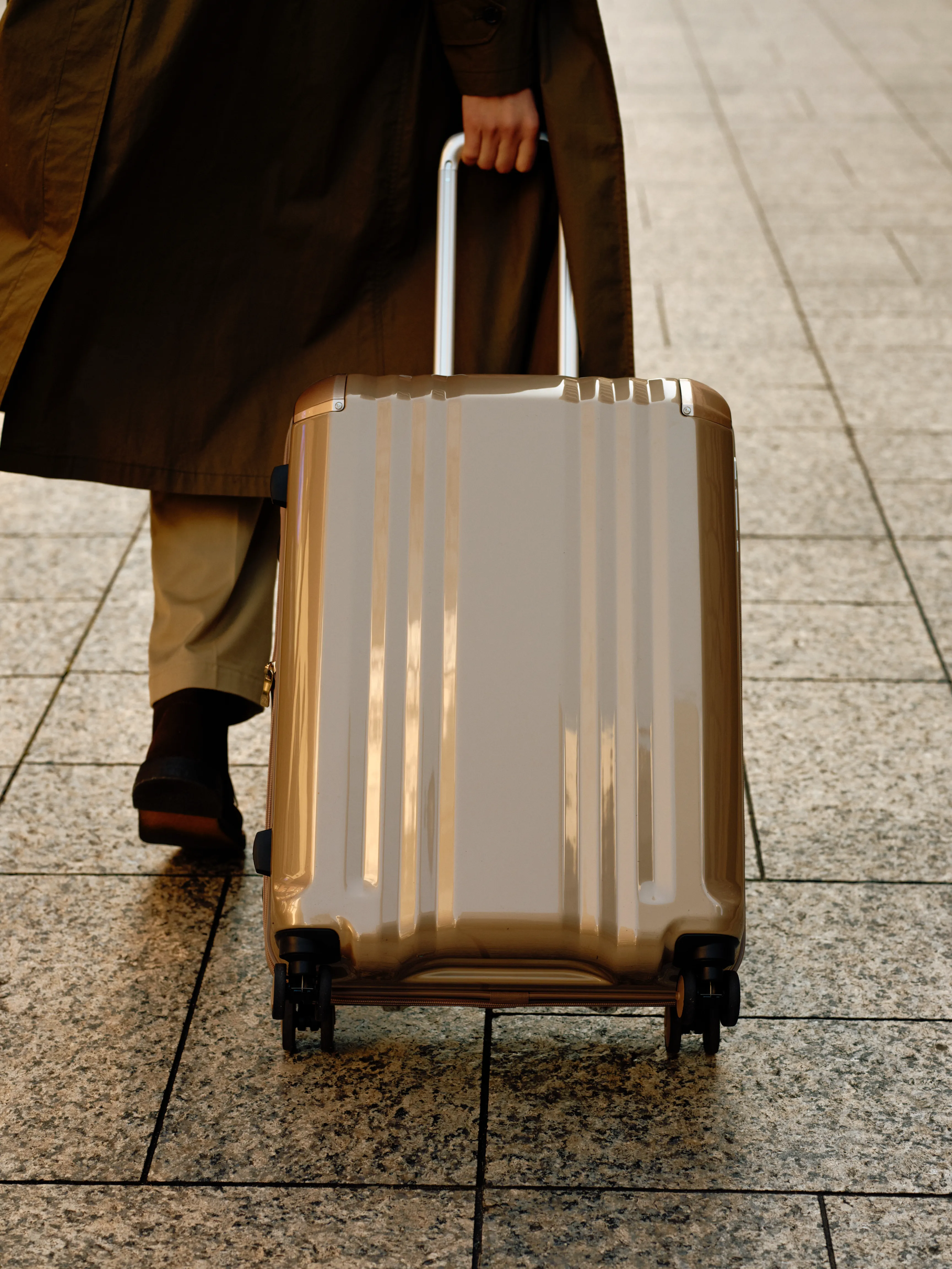 デカかるEdge | スーツケース｜アジア・ラゲージ (Asia Luggage